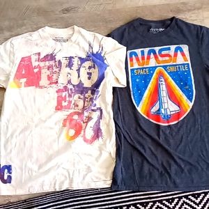 Lot of 2 Size small tshirts